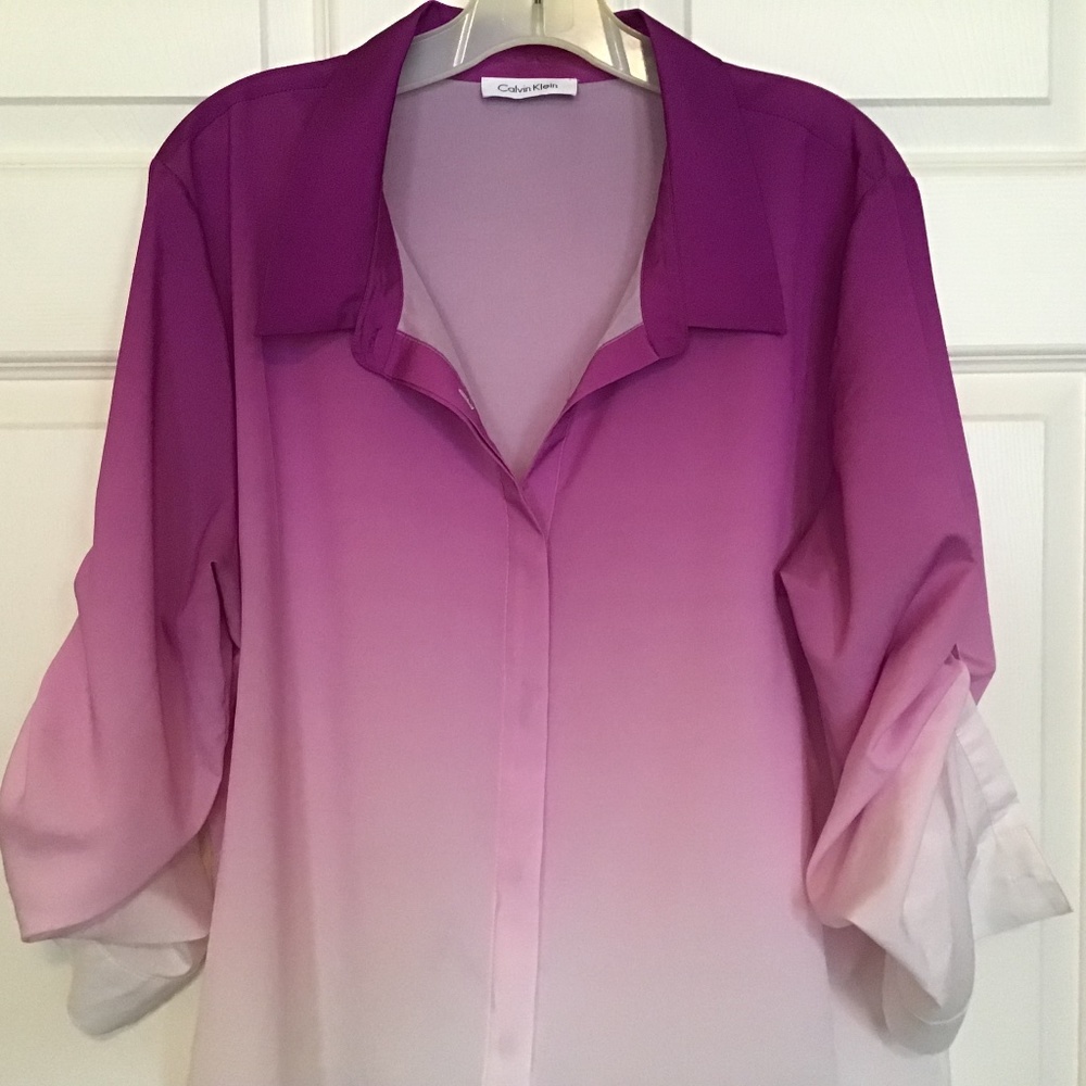Beautiful Ombré Calvin Klein Blouse L/XL